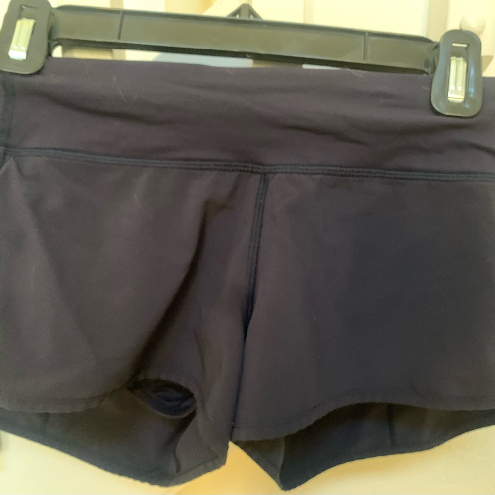 Lululemon size 4 Speed up lined shorts